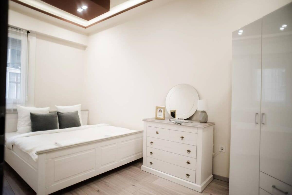 New Luxury Apartment In The Center With A/C Budapest Extérieur photo