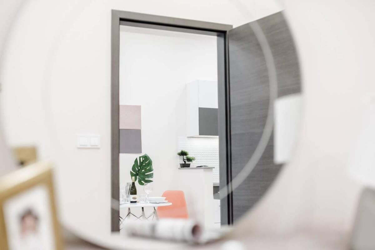 New Luxury Apartment In The Center With A/C Budapest Extérieur photo